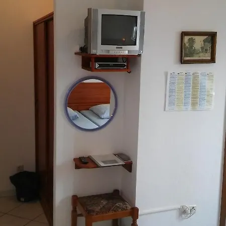 Double Stanici 14782a 招待所 奥米什